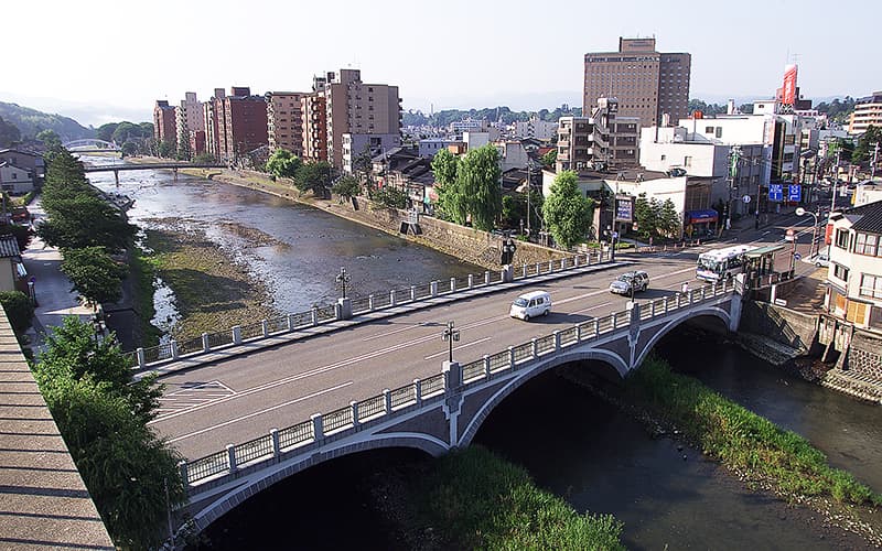 浅野川大橋の写真1